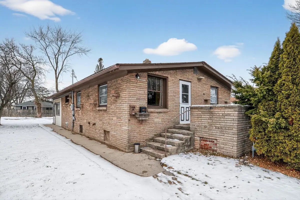 3312 1st AVENUE, Racine, WI 53402 - Image #1