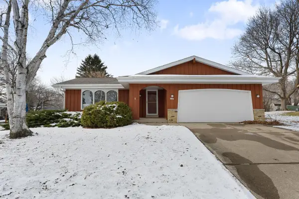 7701 S Pine AVENUE, Oak Creek, WI 53154