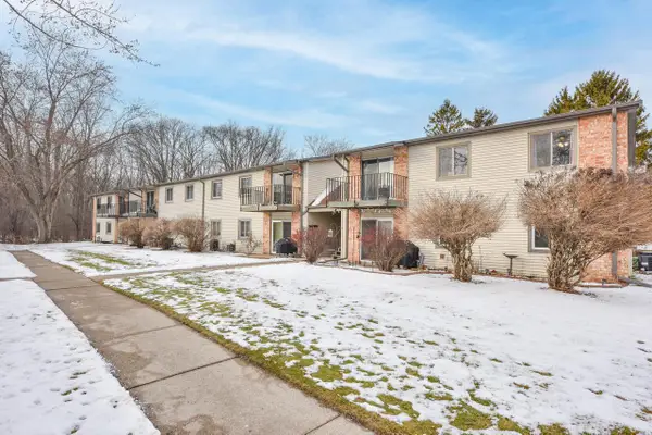 N115W17113 Armada DRIVE #12, Germantown, WI 53022