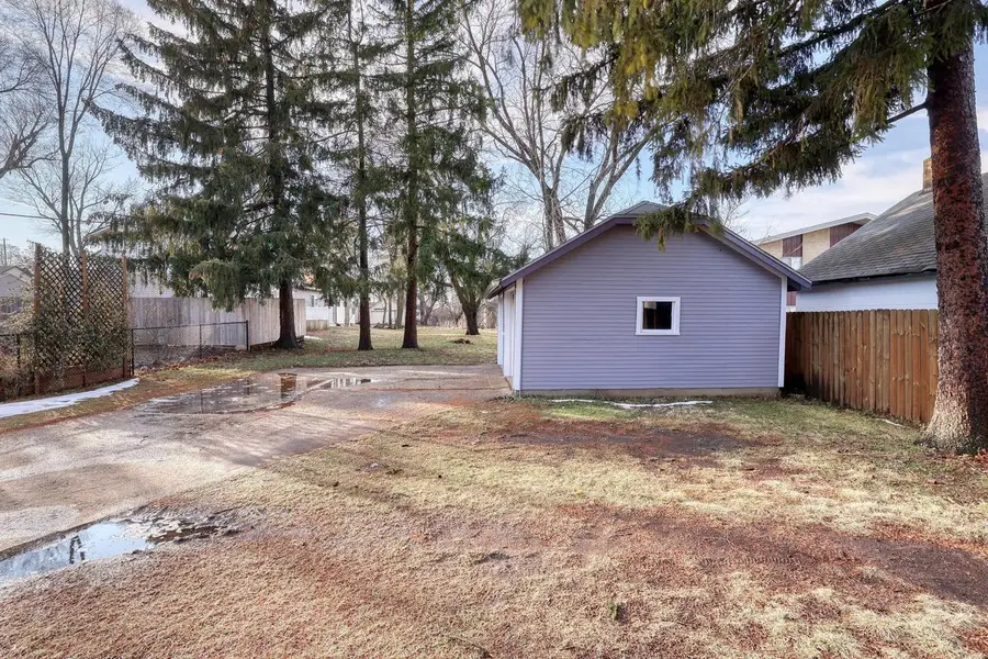 318 N Hartwell AVENUE, Waukesha, WI 53186 - Image #3