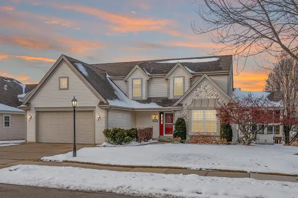 1632 Auburn COURT, Waukesha, WI 53189