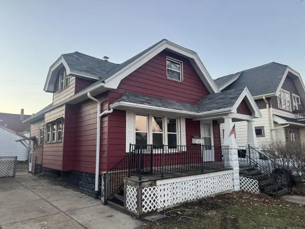 2951 N 57th STREET, Milwaukee, WI 53210