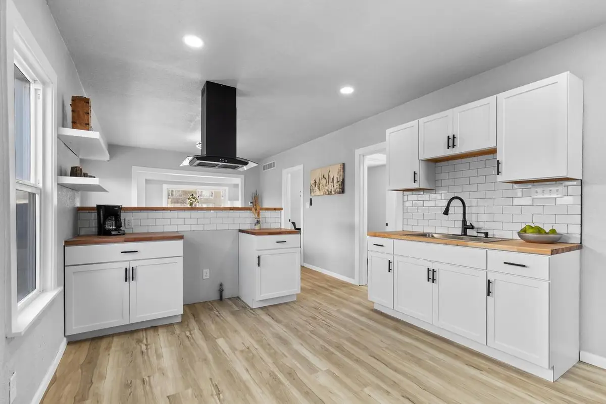 1706 W Oklahoma AVENUE, Milwaukee, WI 53215 - Image #1