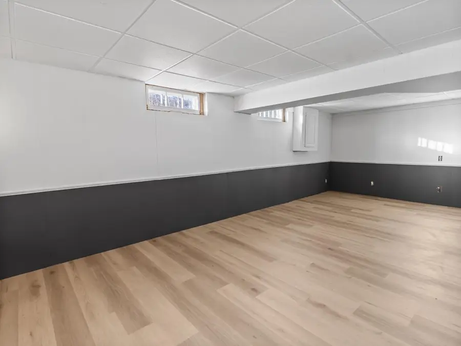 3855 S 15th PLACE, Milwaukee, WI 53221 - Image #3