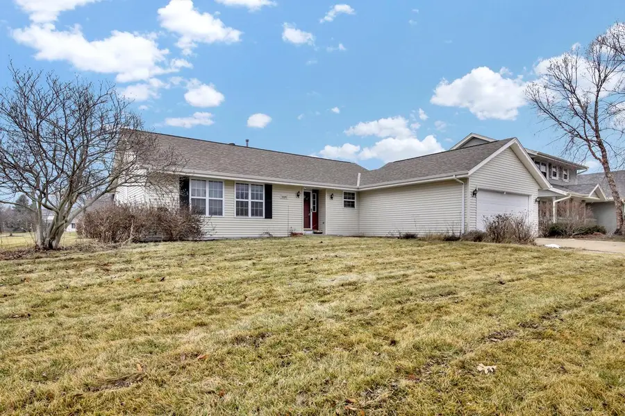 10393 S Katie DRIVE, Oak Creek, WI 53154 - Image #3