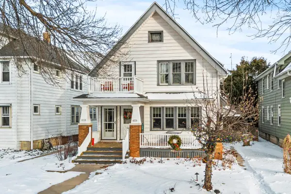 4518 N Woodburn STREET, Shorewood, WI 53211