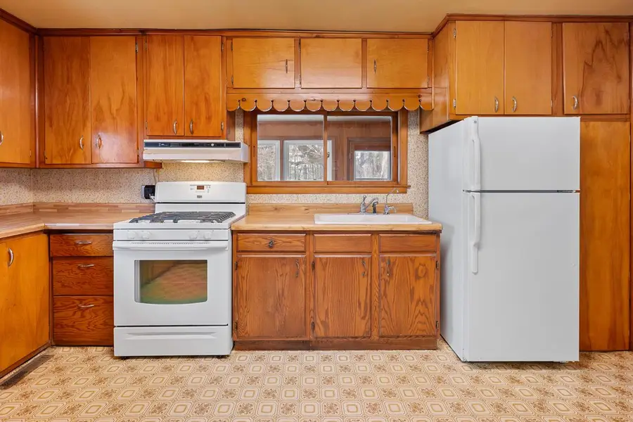 W4050 Chicago ROAD, Redgranite, WI 54970 - Image #3