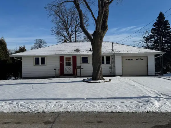 123 Riverview DRIVE, Burlington, WI 53105