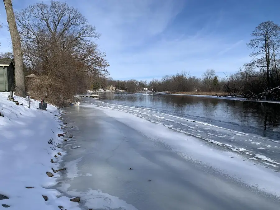 123 Riverview DRIVE, Burlington, WI 53105 - Image #3