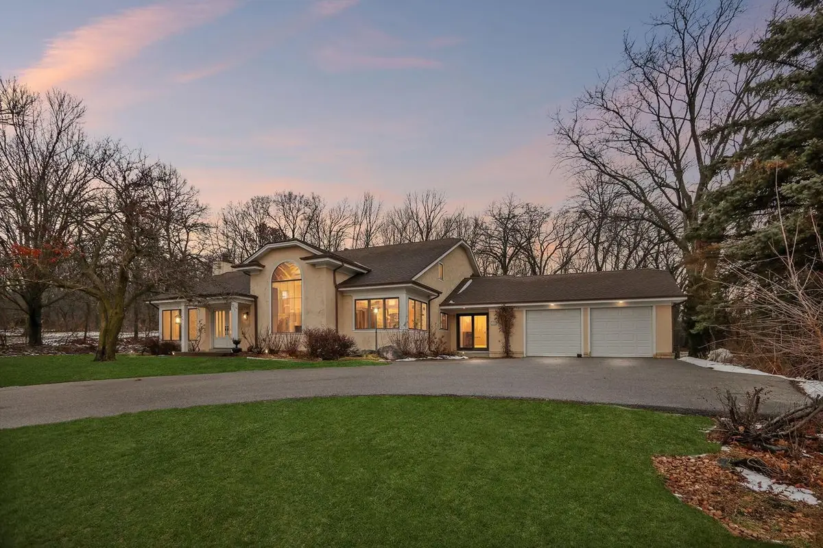 990 Silver Mist COURT, Brookfield, WI 53005 - #1