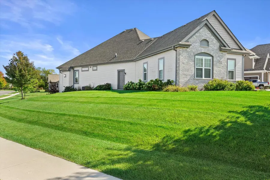 W195N5814 Deer Park COURT, Menomonee Falls, WI 53051 - Image #3