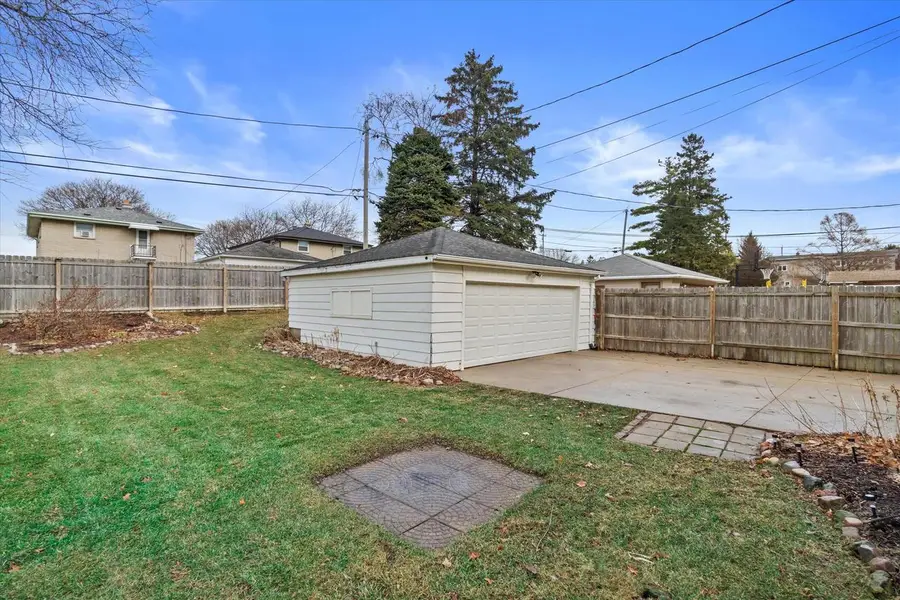 3934 E Adams AVENUE, Cudahy, WI 53110 - Image #3