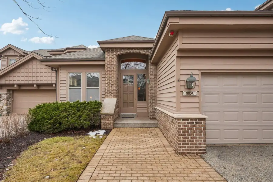 885 Rocky POINT #C, Brookfield, WI 53005 - Image #2