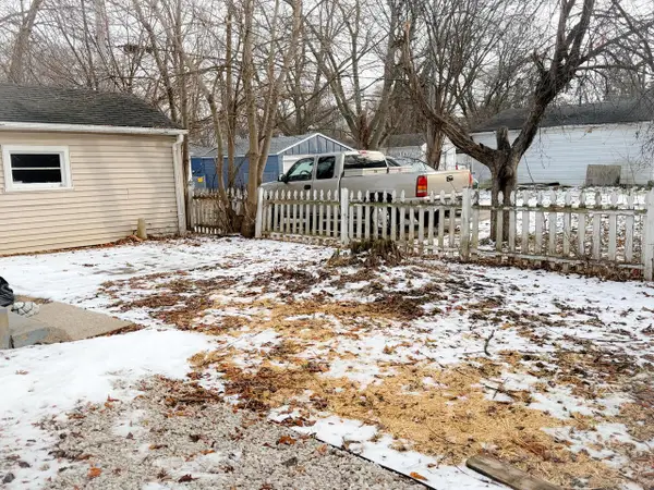 3207 W Oriole DRIVE, Milwaukee, WI 53209