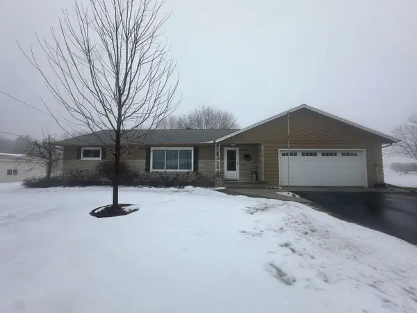 411 S 4th AVENUE, Saint Nazianz, WI 54232
