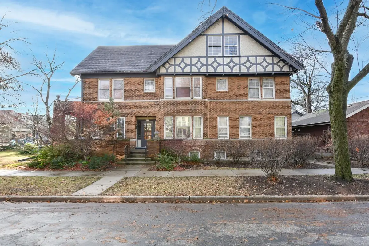 4907 W Vine STREET, Milwaukee, WI 53208 - Image #1