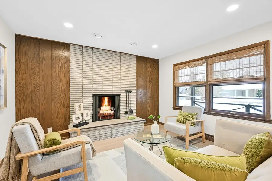 7711 N Van Dyke ROAD, Fox Point, WI 53217 - Image #2