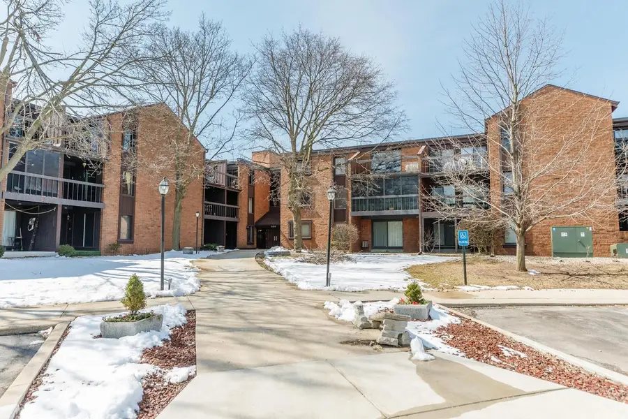 4215 N 100th STREET #231, Milwaukee, WI 53222 - Image #2