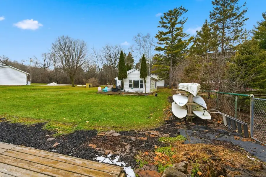 2736 Nagawicka AVENUE, Delafield, WI 53018 - Image #3