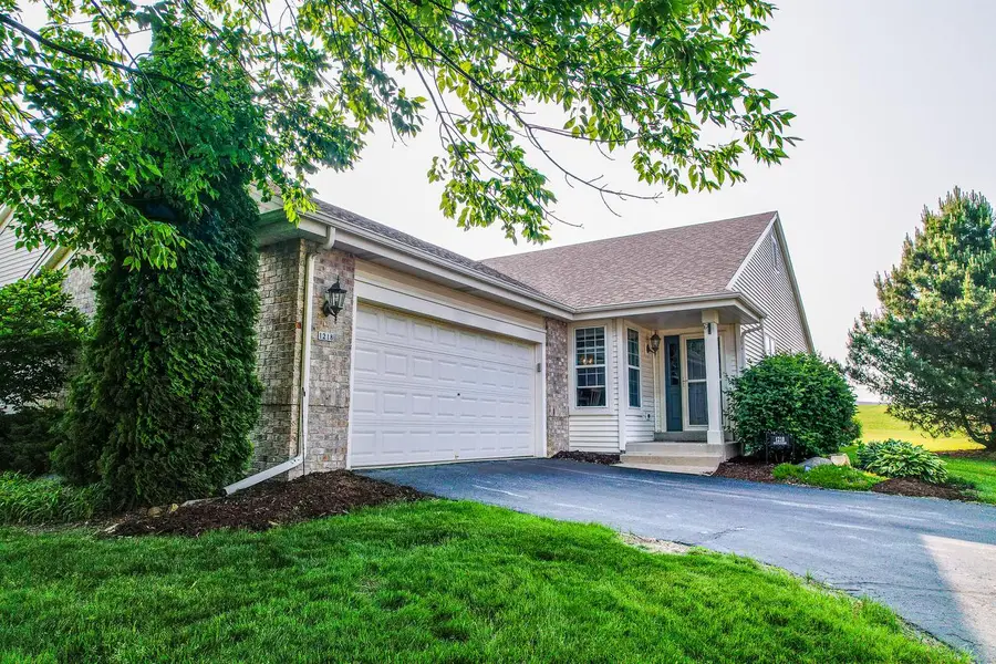 1218 Steeplechase DRIVE, Watertown, WI 53094 - Image #2