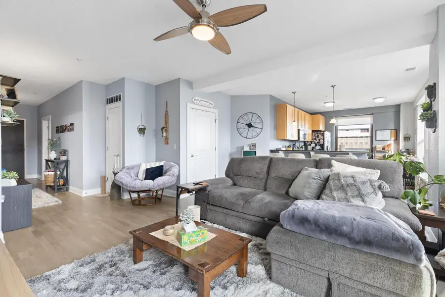 606 W Wisconsin AVENUE #802, Milwaukee, WI 53203 - Image #3