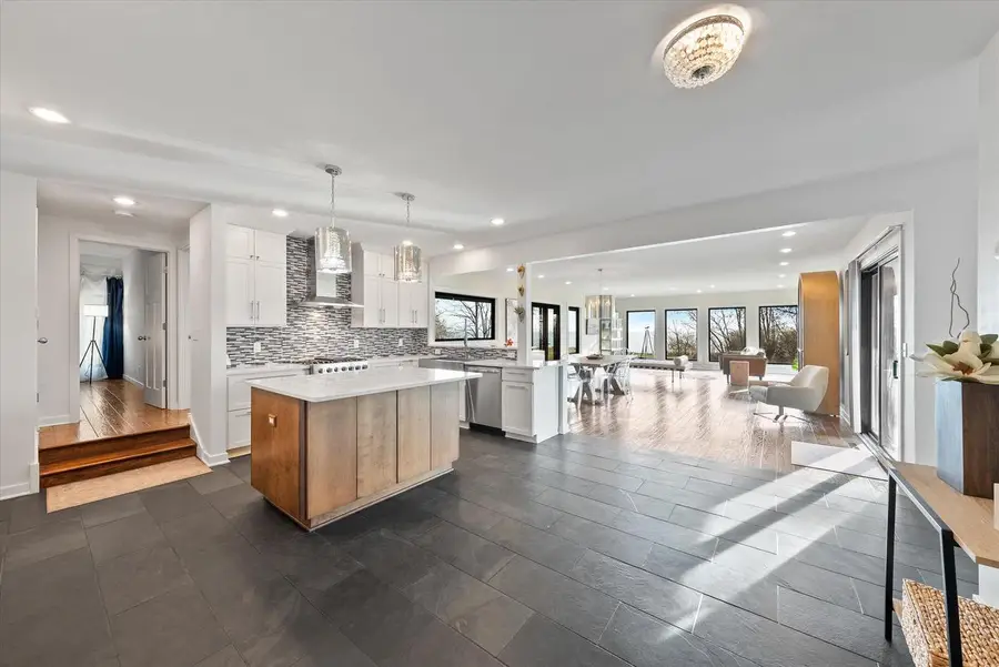 1859 Dynna DRIVE, Grafton, WI 53024 - Image #3