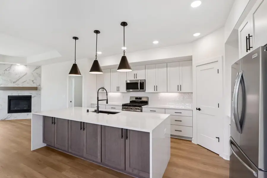 2127 Bluestem DRIVE #0101, Waukesha, WI 53189 - #3