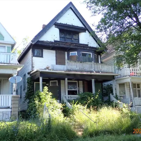 2324 W Clarke STREET #26, Milwaukee, WI 53206