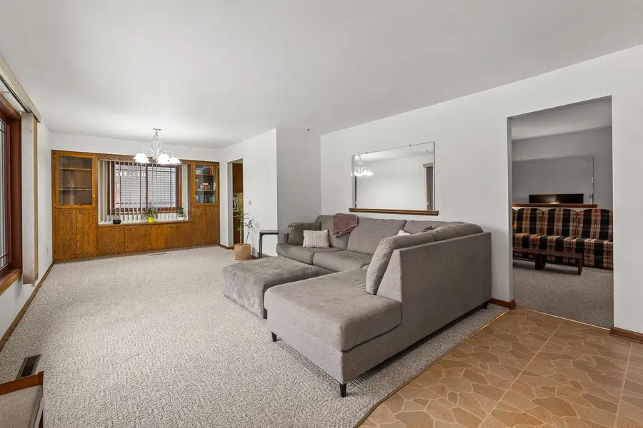 812 Lynn STREET, Horicon, WI 53032 - Image #2