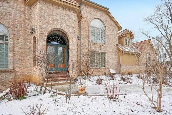 4555 Edington LANE, Brookfield, WI 53045