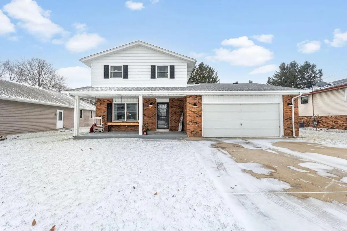 519 Dunford DRIVE, Burlington, WI 53105 - Image #1
