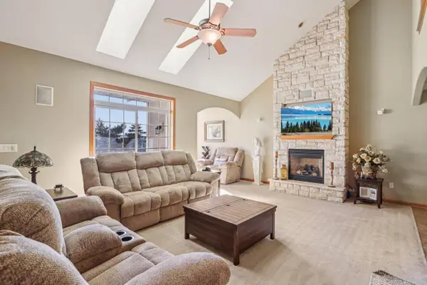 1617 Grey Fox TRAIL #G, Mukwonago, WI 53149