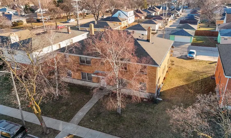 8017 W Hampton AVENUE, Milwaukee, WI 53218 - Image #2