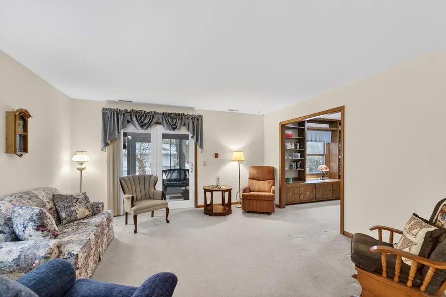 948 Dorothy COURT, Burlington, WI 53105 - Image #2