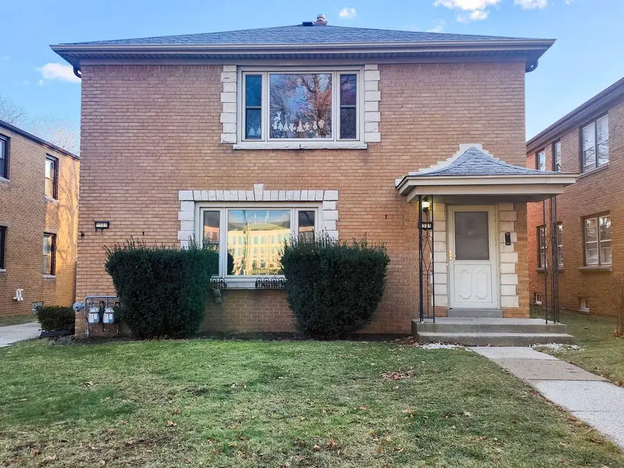 9323 W Wisconsin AVENUE #9325, Milwaukee, WI 53226 - #3