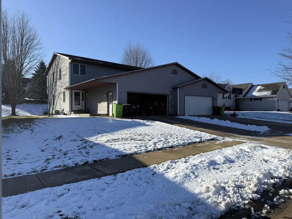 1381 Patton DRIVE #1383, Hartford, WI 53027 - Image #1