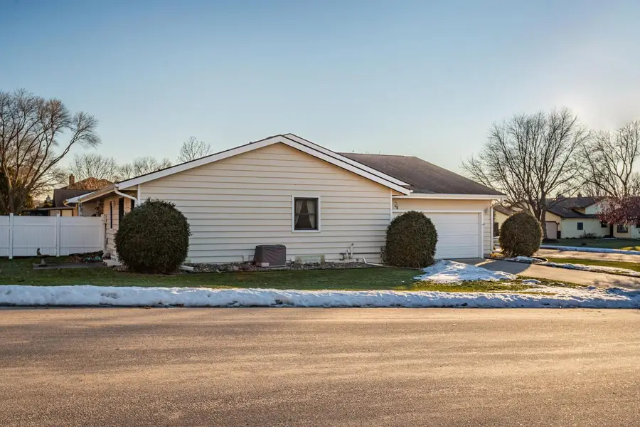 3504 Solaris LANE, La Crosse, WI 54601 - Image #2