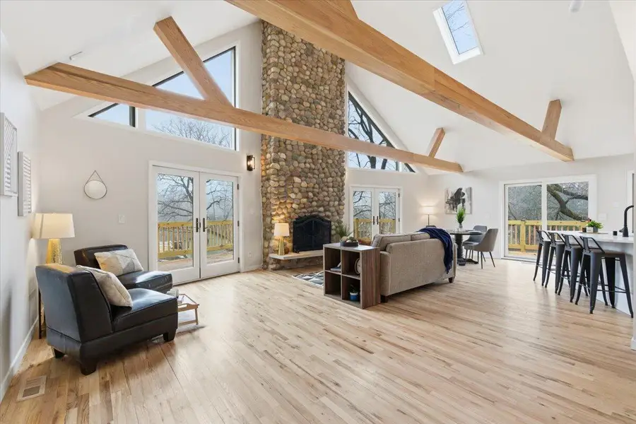 N65W30990 Beaver Lake ROAD, Hartland, WI 53029 - Image #2