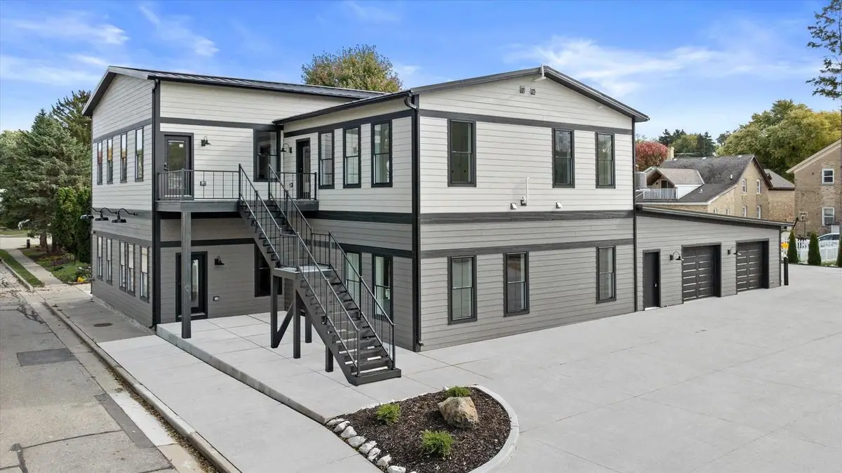 308 Oak STREET #202, Slinger, WI 53086 - #1