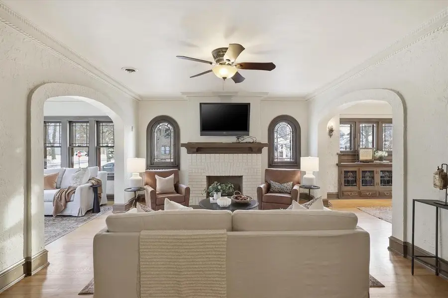 4101 N Morris BOULEVARD, Shorewood, WI 53211 - #3