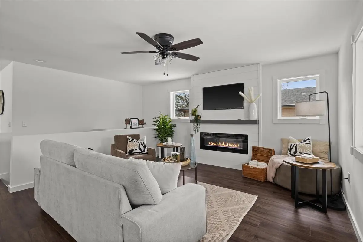 114 Dean ROAD, Belgium, WI 53004 - Image #1