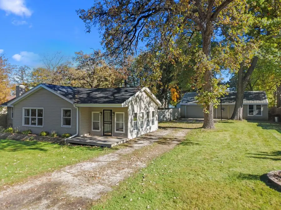 2321 Marshall SQUARE, Kansasville, WI 53139 - Image #2
