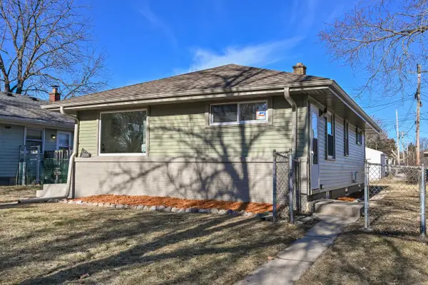 7218 W Carmen AVENUE, Milwaukee, WI 53218