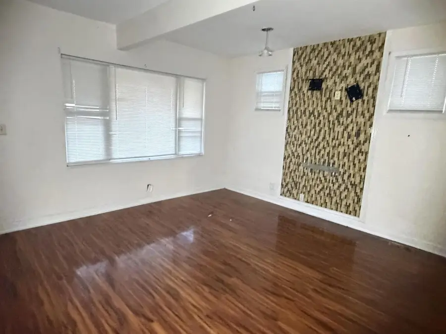 2436 N 16th STREET, Milwaukee, WI 53206 - Image #3