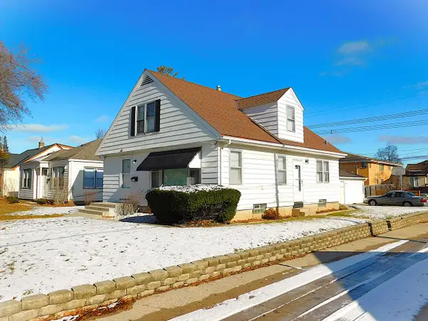 3520 N 77th STREET, Milwaukee, WI 53222
