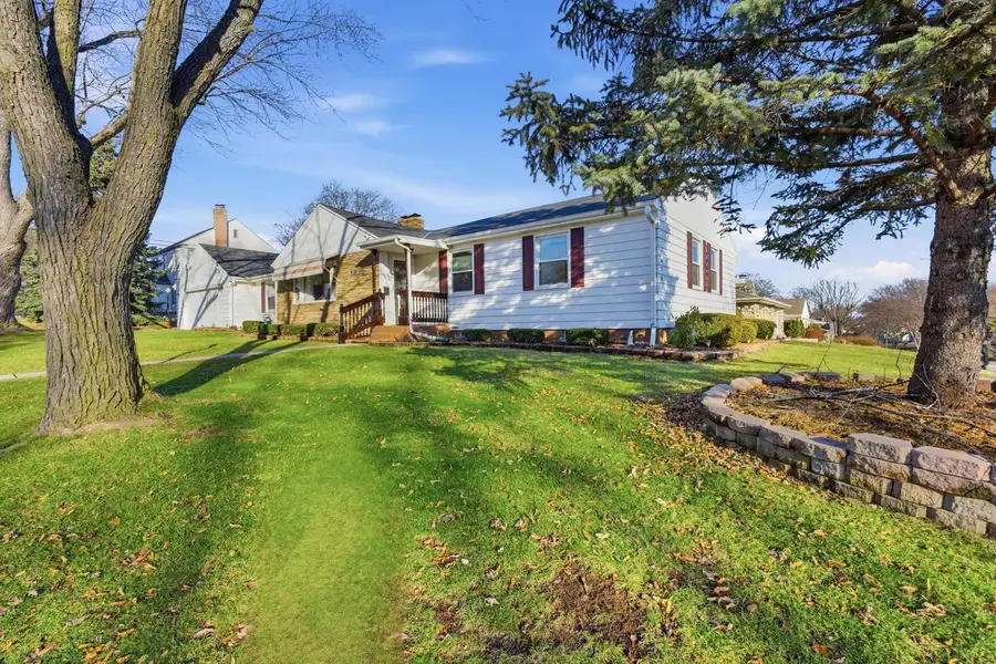 4630 W Anthony DRIVE, Greenfield, WI 53219 - Image #2