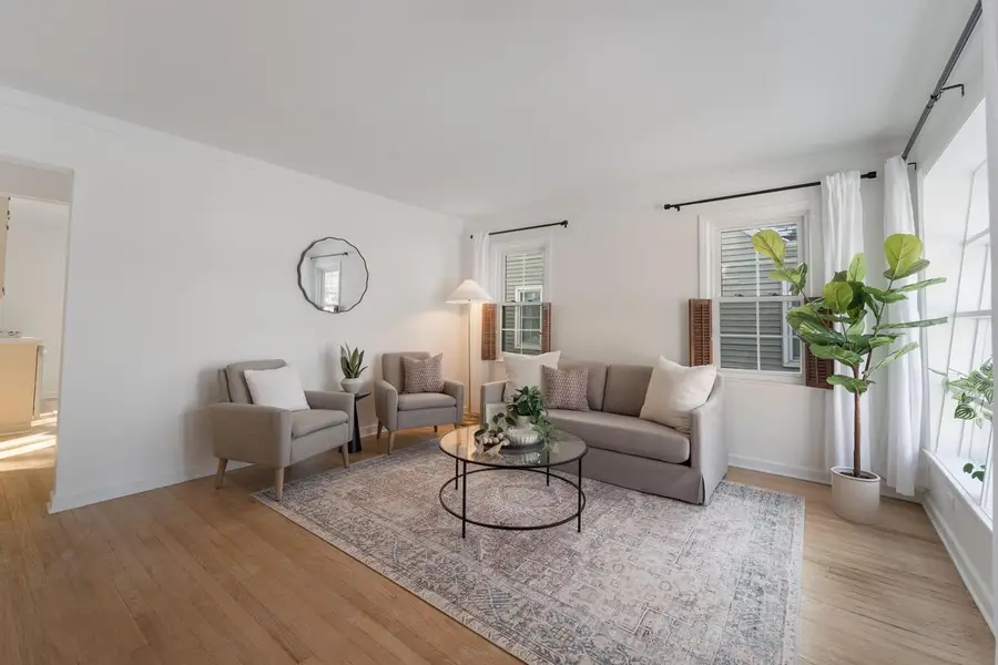 4706 N Hollywood AVENUE, Whitefish Bay, WI 53211 - #2