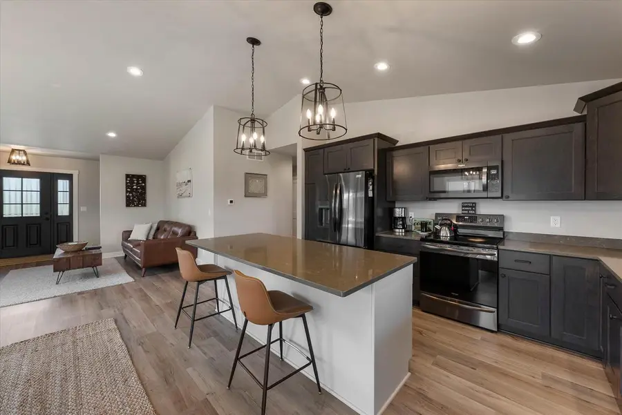 140 Sunrise COURT, Cedar Grove, WI 53013 - #3