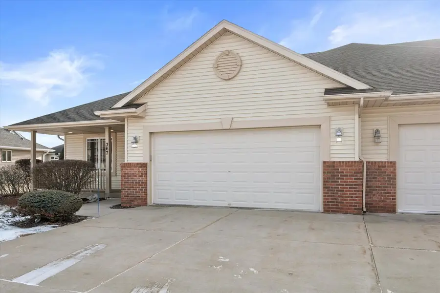 367 N Redding CIRCLE, Belgium, WI 53004 - #3