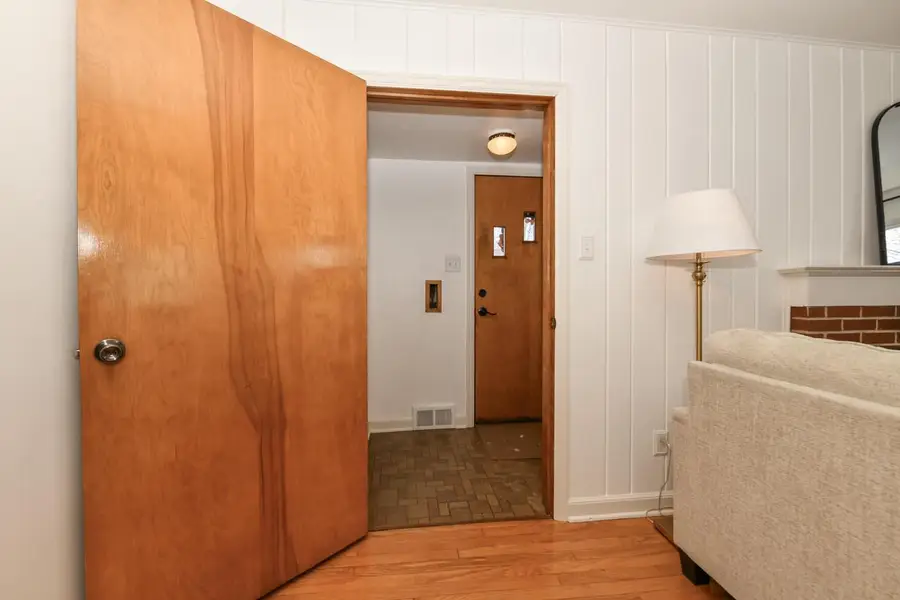 2919 N 89th STREET, Milwaukee, WI 53222 - Image #3